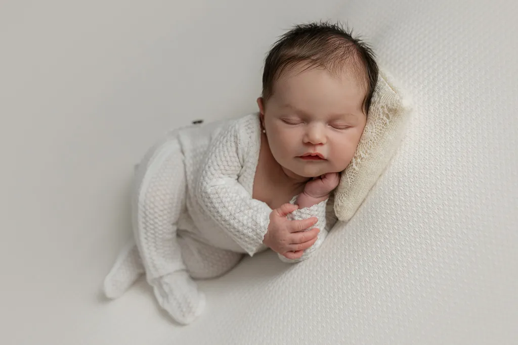 Fotos Profesionales de Bebes Recien Nacidos - Sesion de Fotos para Recien Nacido